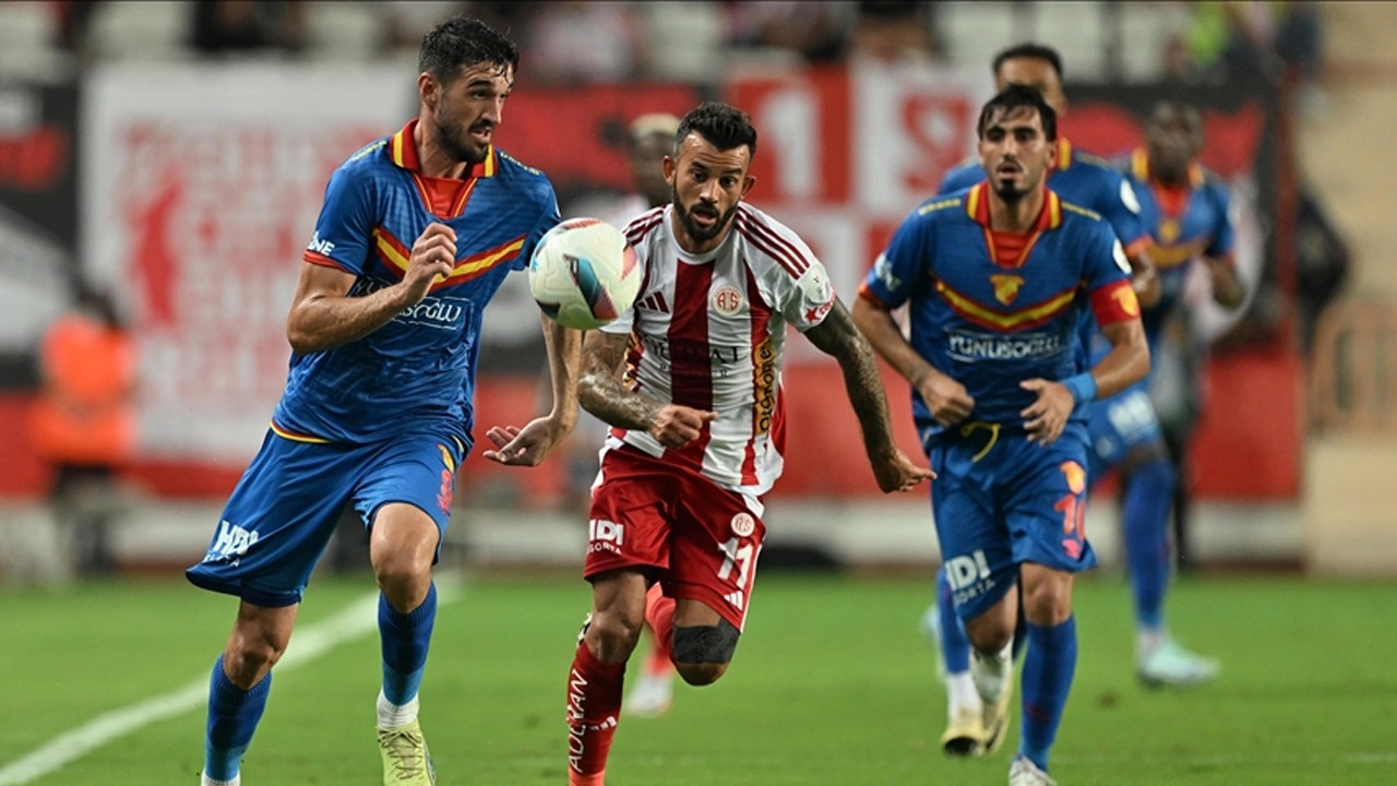 Göztepe ile Antalyaspor hazırlık maçında karşı karşıya gelecek