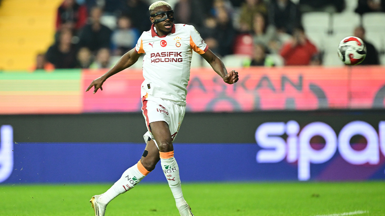 Victor Osimhen, cezasını Afrika Kupası'nda çekecek