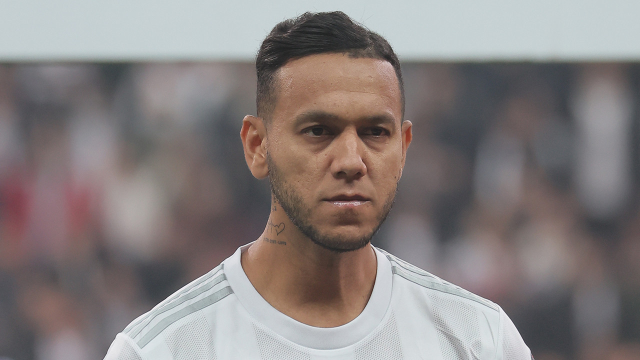 Josef'ten derbide Beşiktaş'a destek: "Galip geleceğiz"