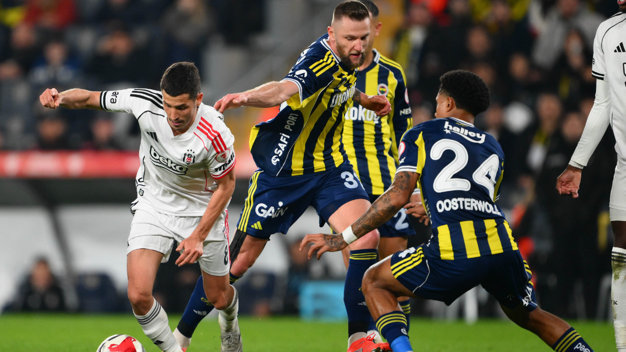 Salih Uçan: Beşiktaş'a kartlar basit çıkıyor