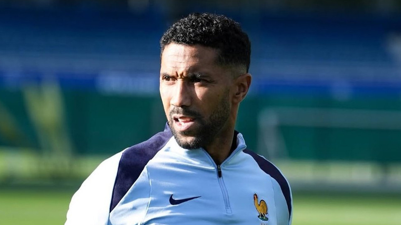 Gael Clichy, Mbappe'nin takımına hoca oldu