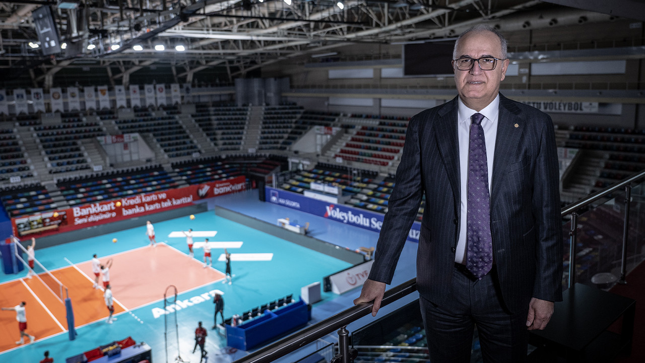 Mehmet Akif Üstündağ: Final setinde kaçırdığımız altın madalyayı unutamıyorum