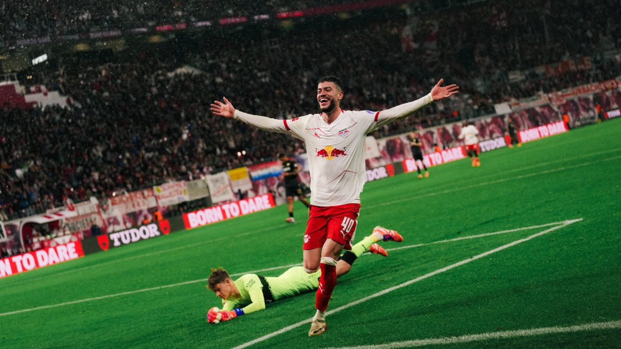 Romulo'dan Fenerbahçe formalı paylaşım