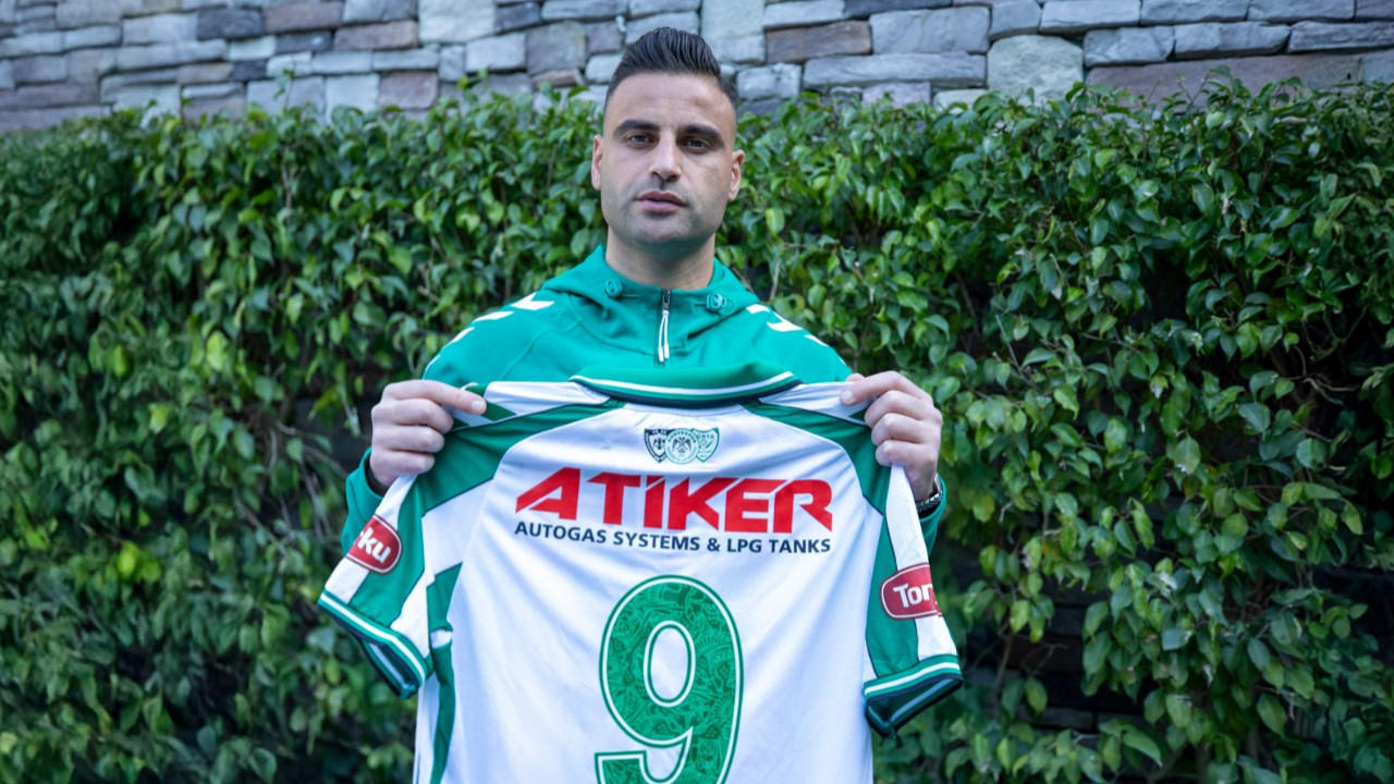 Konyaspor, Deniz Türüç'ü bonservissiz kadrosuna kattı
