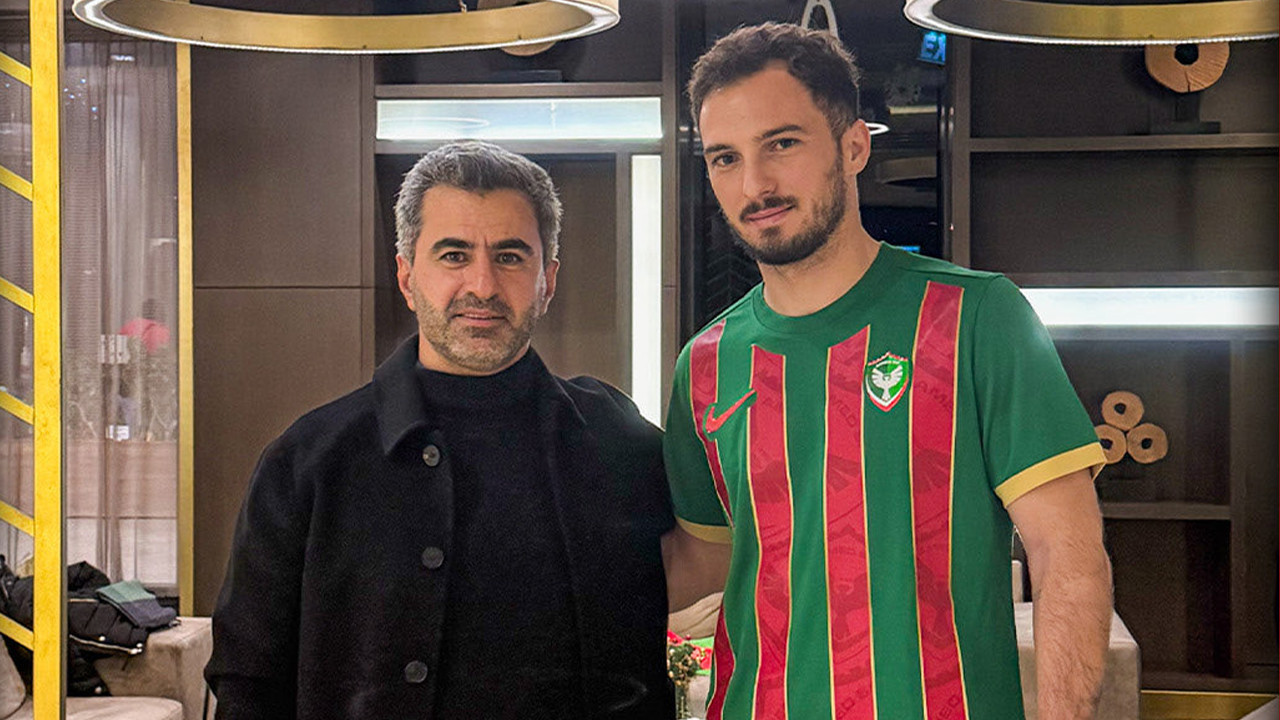 Amed Sportif Faaliyetler, Florent Hasani'yi transfer etti
