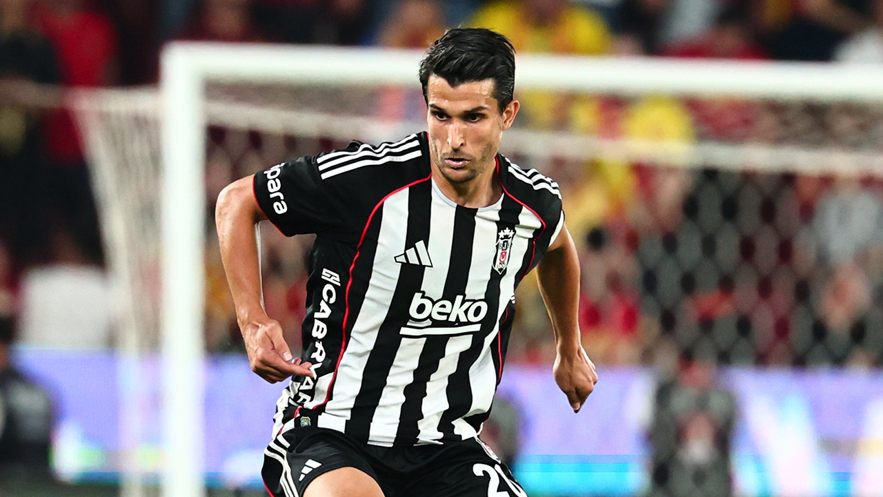 Fatih Karagümrük'ten Necip Uysal'a teklif: "Teşekkür ederim ama Beşiktaş'ta futbolu bırakacağım"