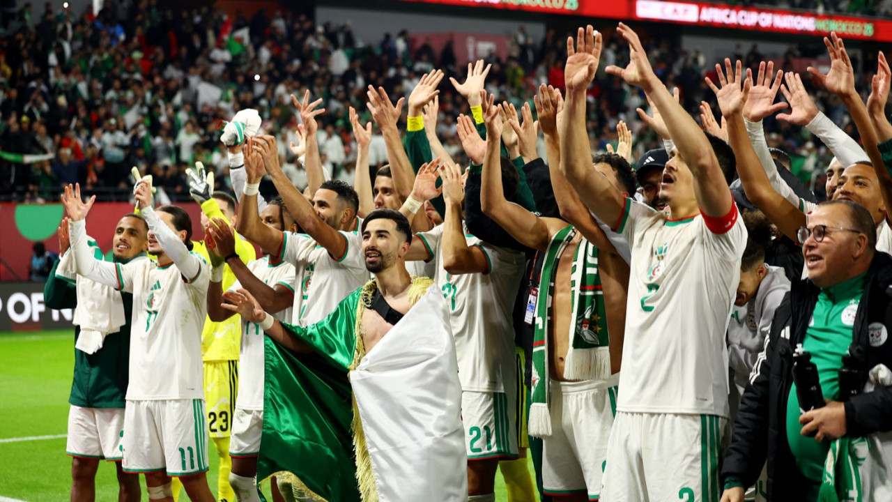 Cezayir, 119'da attığı golle çeyrek finale çıktı