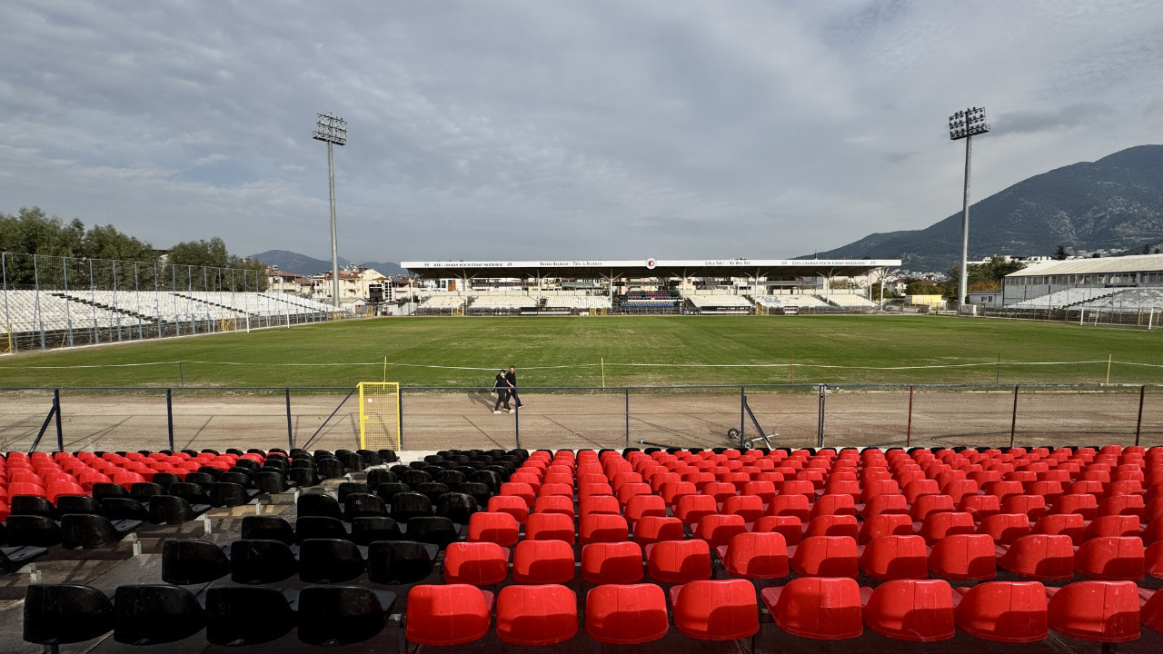 Fethiye İlçe Stadı'nda Galatasaray maçı hazırlıkları tamamlandı