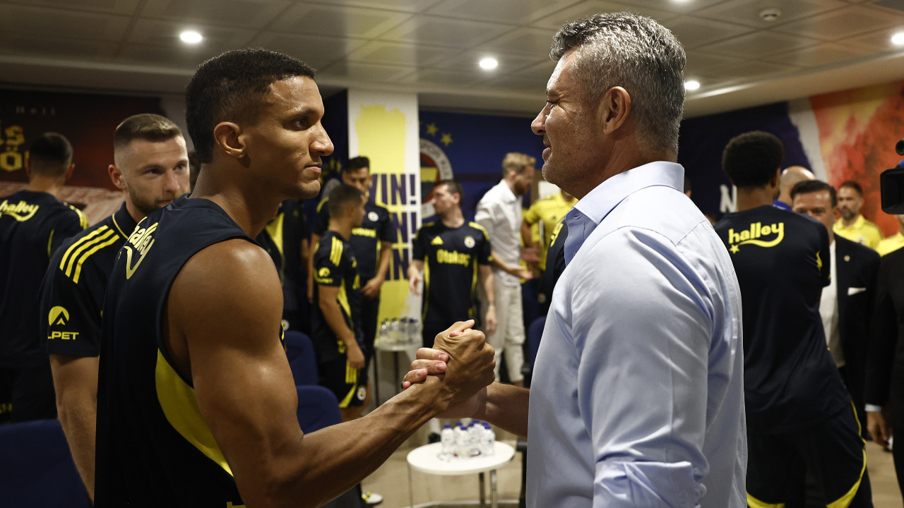 Fenerbahçe Rodrigo Becao'yu Internacional'e gönderiyor