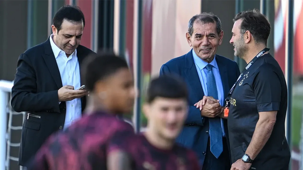 Abdullah Kavukcu'dan Okan Buruk'a telefon: Frattesi hariç üç yıldızın daha saha ismini gönderiyorum