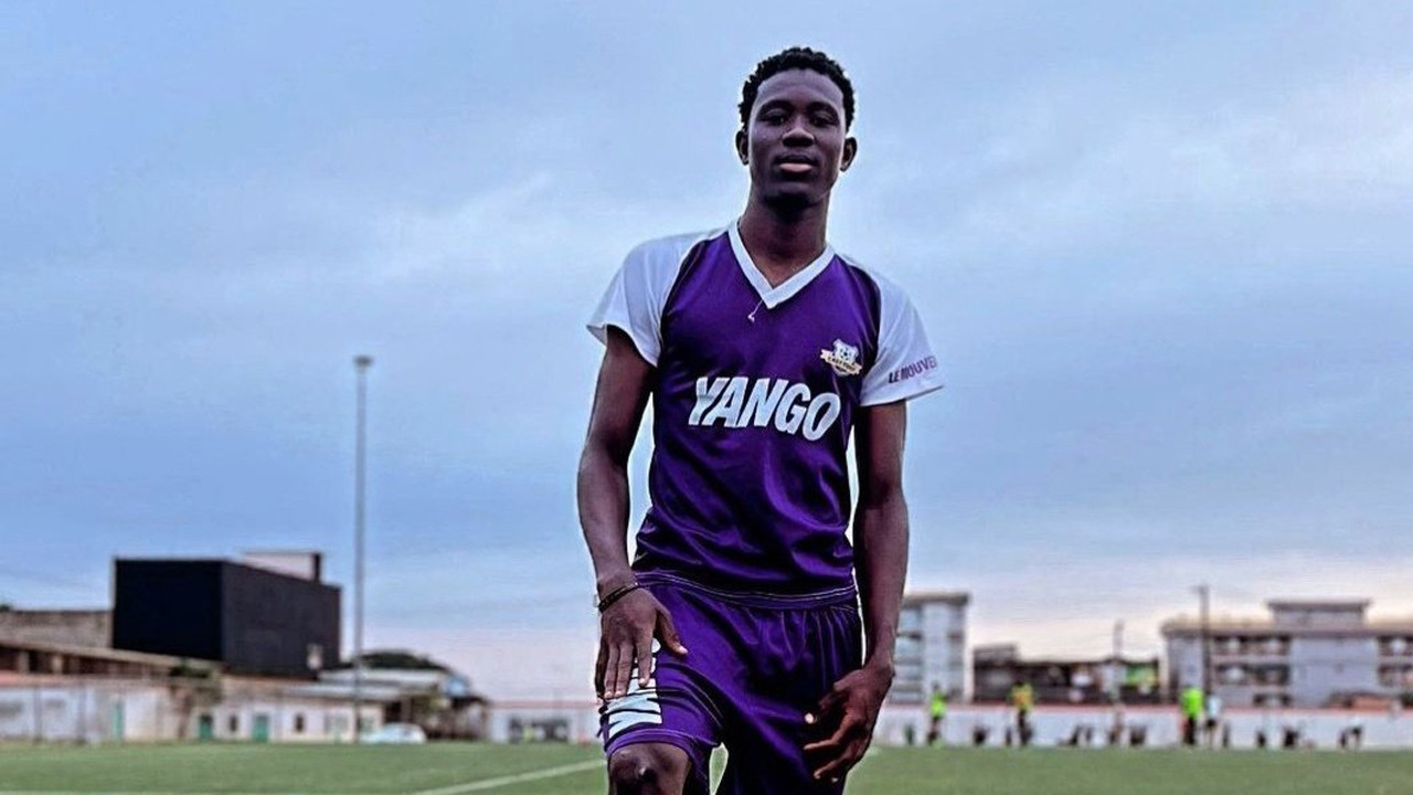 Göztepe, Fenerbahçe'nin denemeye aldığı Yann Jude'yi İzmir'e getirdi