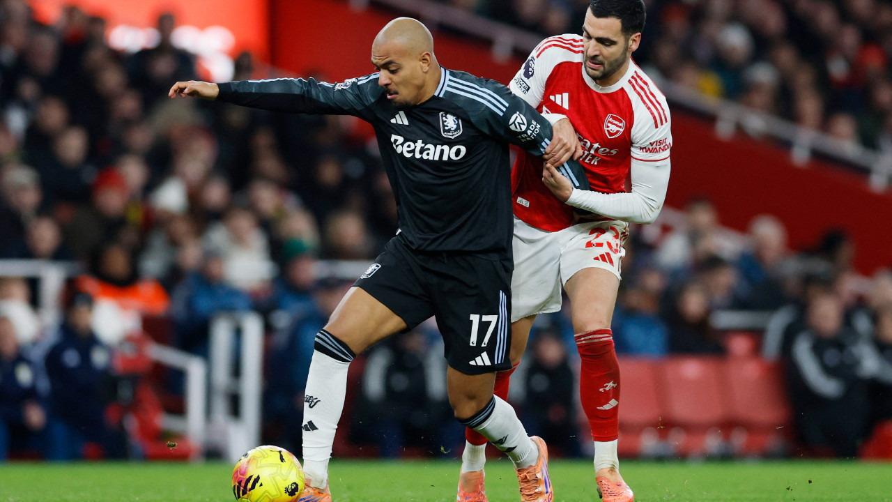 Roma, Aston Villa'dan Donyell Malen'ı transfer etti