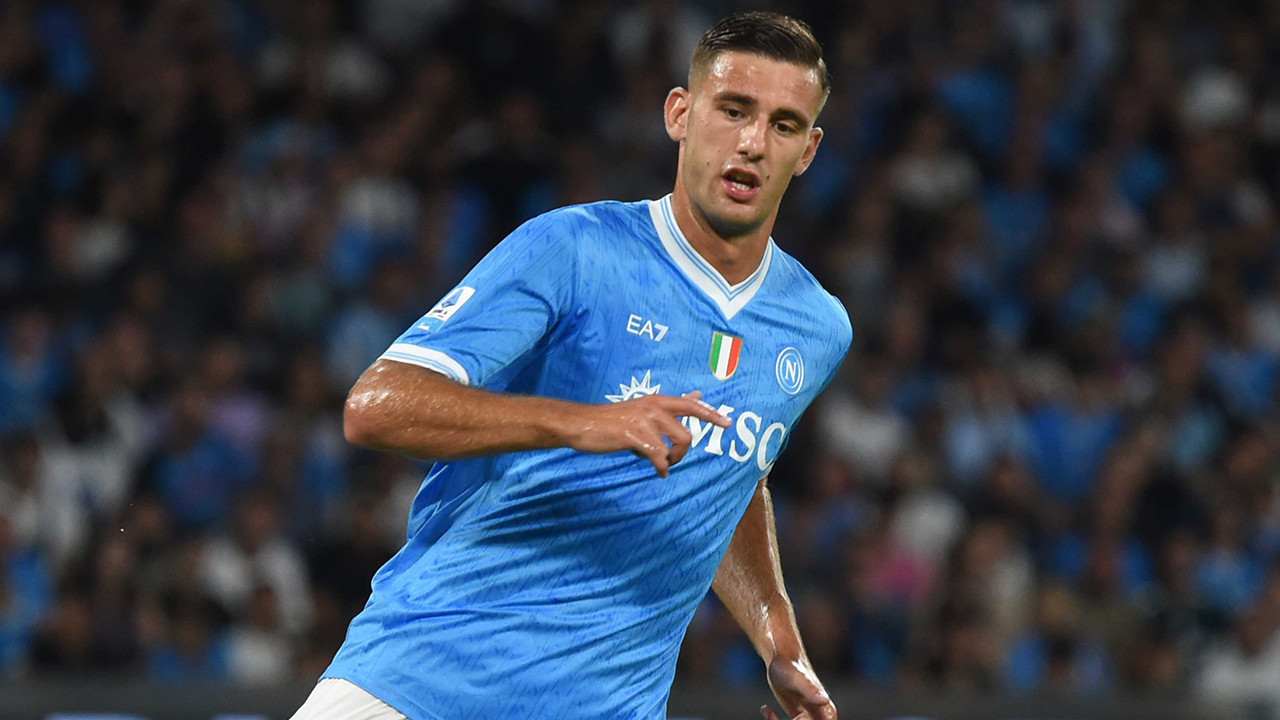 Beşiktaş golcüsünü Napoli'de buldu! Abraham, Aston Villa'ya transfer olursa Lucca gelecek