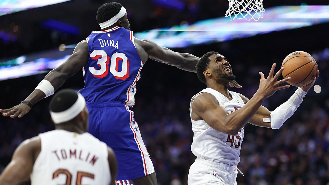 NBA'de Adem Bonalı Philadelphia 76ers, Cleveland Cavaliers'a 133-107 yenildi