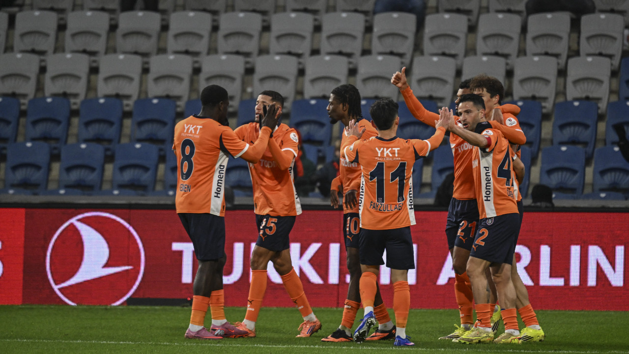 MAÇ ÖZETİ | Başakşehir 2-1 Fatih Karagümrük (Trendyol Süper Lig)