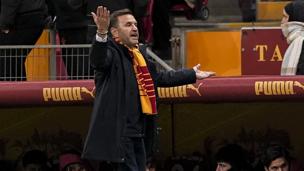 Galatasaray Teknik Direktörü Okan Buruk, transferle ilgili açıklamalar yaptı