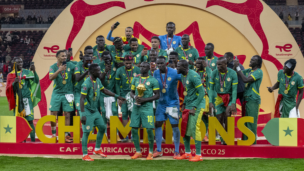 Olaylı finalde kazanan Senegal