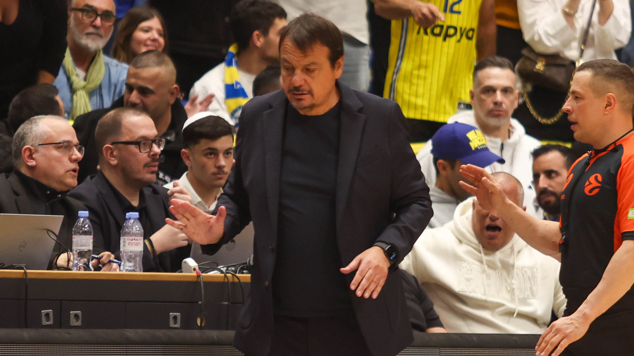 İsrail'de Ergin Ataman'a çirkin saldırı! "Bu spor değil"