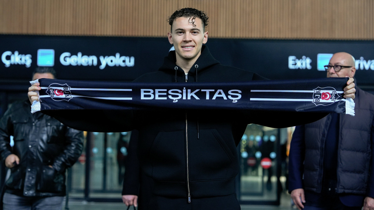 Beşiktaş Kristjan Asllani’yi kadrosuna kattığını TFF'ye bildirdi