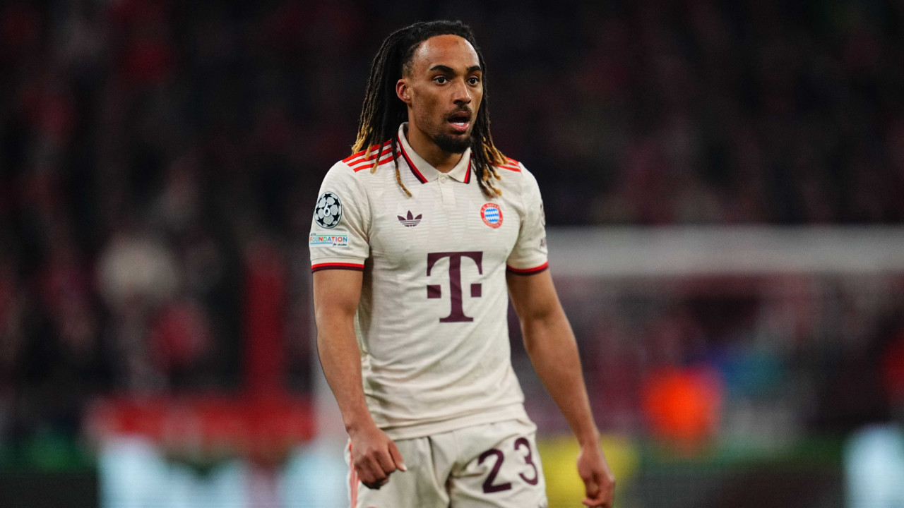 Galatasaray ve Bayern Münih, Sacha Boey'in satın alma opsiyonlu kiralık transferi için anlaşmaya vardı!