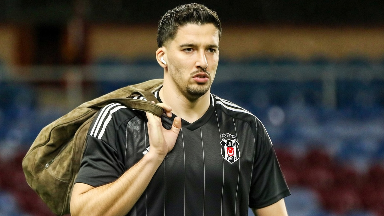 Beşiktaş Altay Bayındır'ın işini 4 ay önceden bitirdi