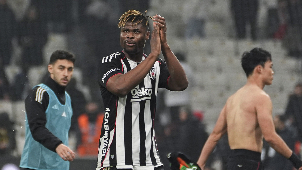 Nihat Kahveci: Emmanuel Agbadu'nun çok daha iyi oynayacağını düşünüyorum!