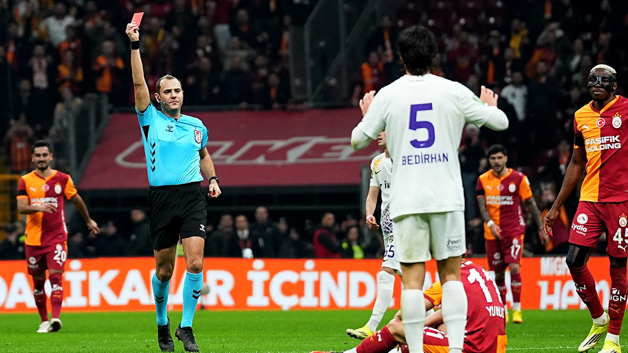 Galatasaray-Eyüpspor maçındaki kırmızı kart doğru mu? Bein Trio yorumladı: "Bundan daha net açı olamaz"