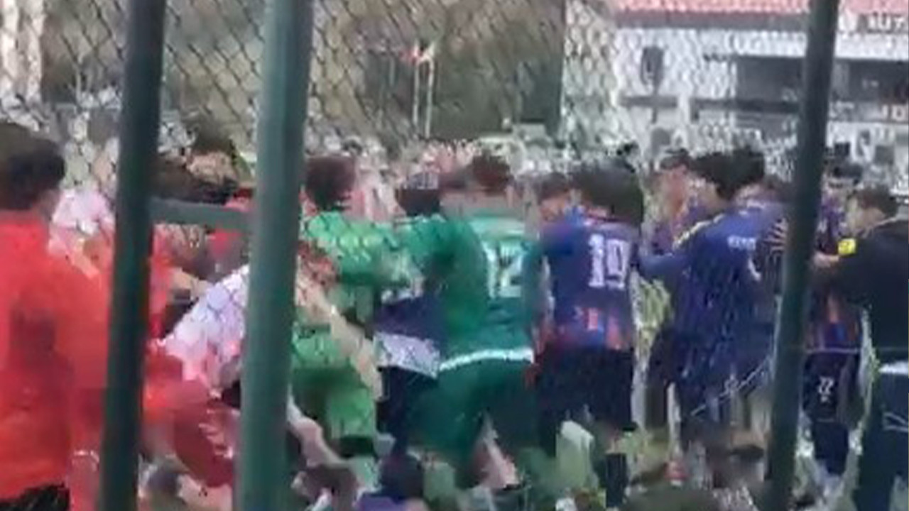 Tokat'ta amatör maçta saha karıştı