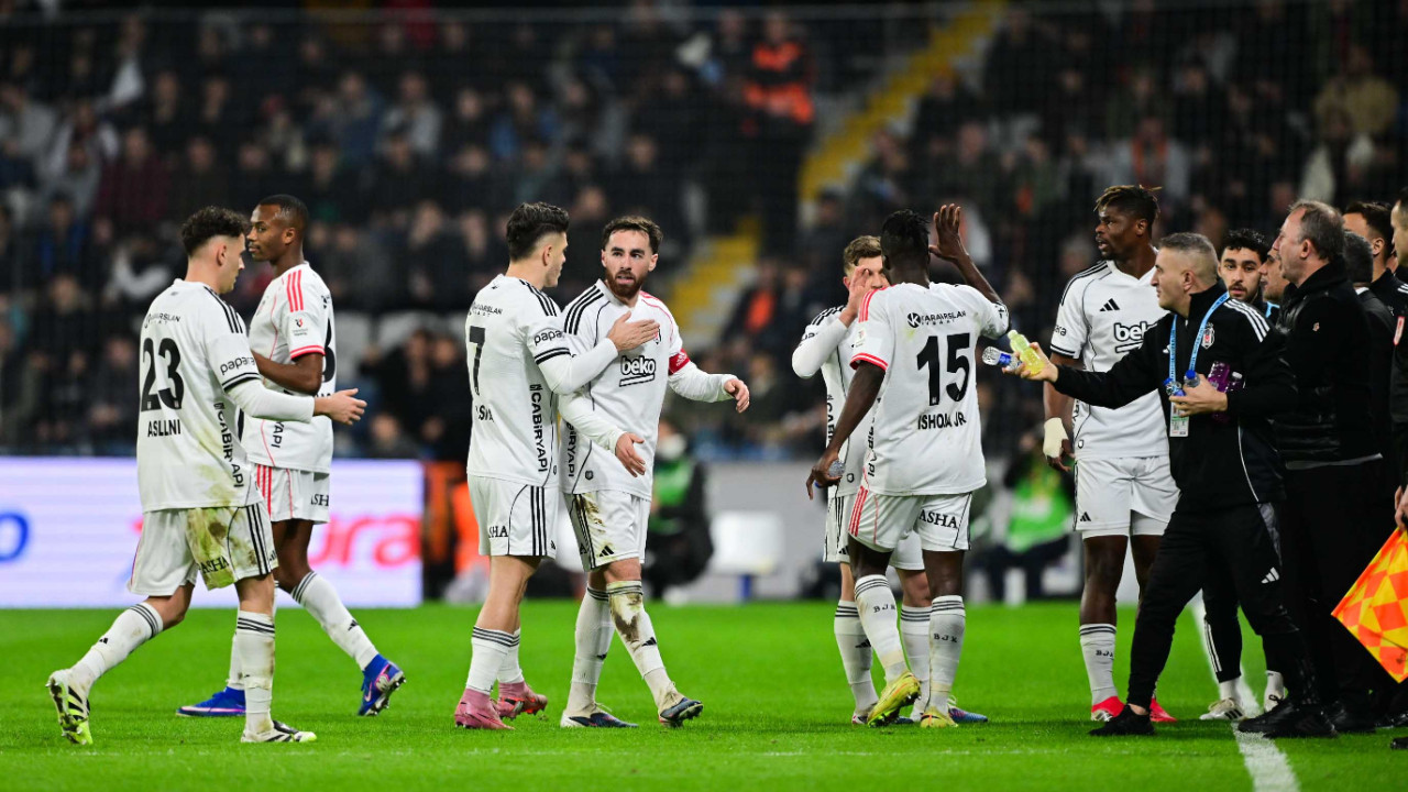 Beşiktaş son 10 dakikadaki gollerle UEFA Avrupa Ligi potasına geldi