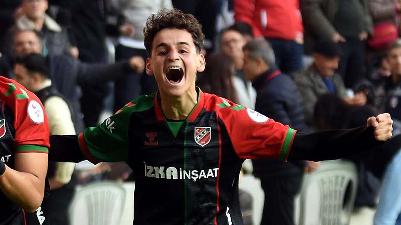 Karşıyakalı Adem Fenerbahçe'ye imzayı atıp Kadıköy'e gidecek