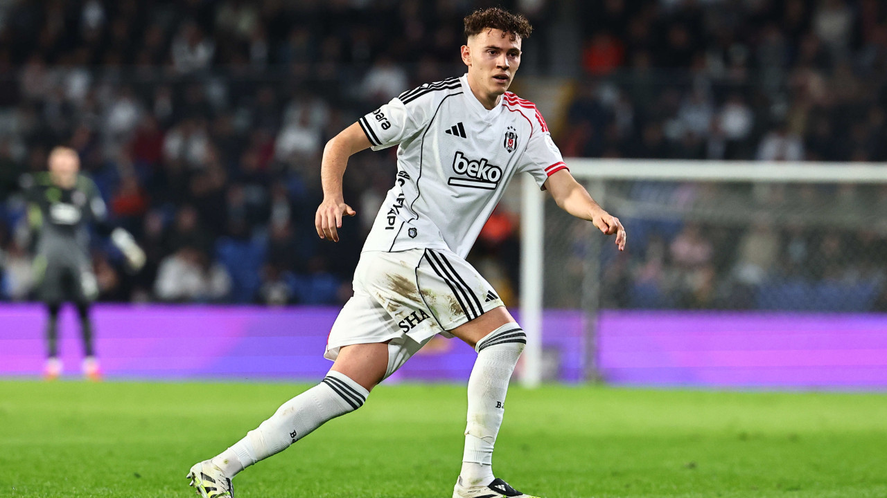 Kristjan Asllani: Beşiktaş bir futbolcunun hayal ettiği her şeye sahip olan bir kulüp