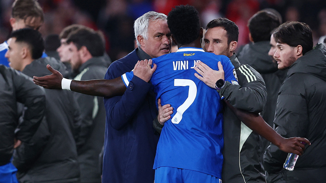 Mourinho'ya ırkçılık tepkisi: "Beyaz bir erkek olarak analiz ediyor"