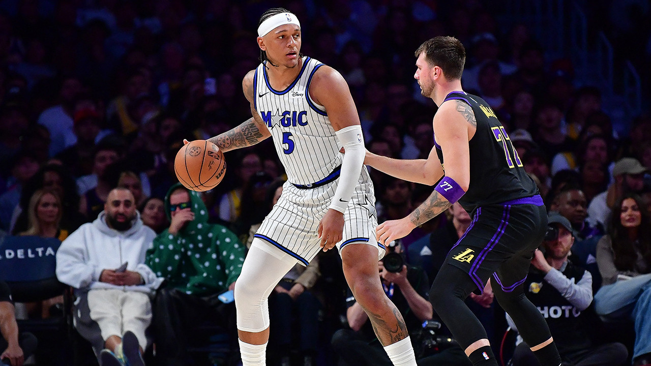 NBA'de Lakers sahasında Magic'e 110-109 yenildi