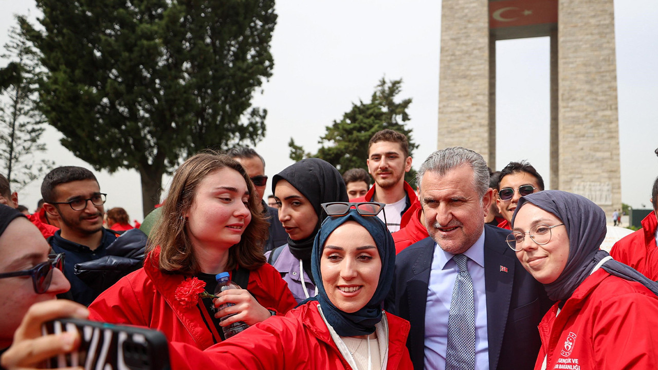 Bakan Osman Aşkın Bak: "Kadın sporcularımızla gurur duyuyoruz"