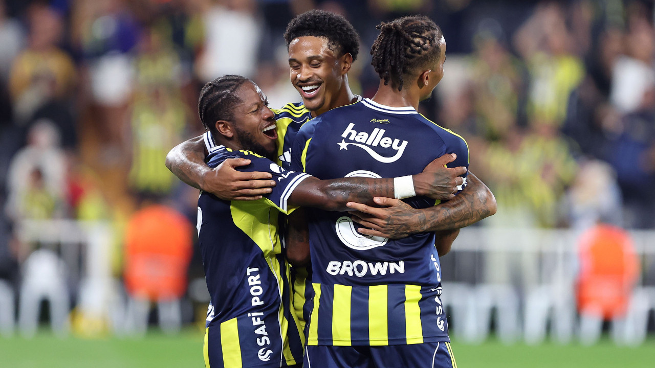 Sadettin Saran Jayden Oosterwolde ve Archie Brown'u satış listesine koydu