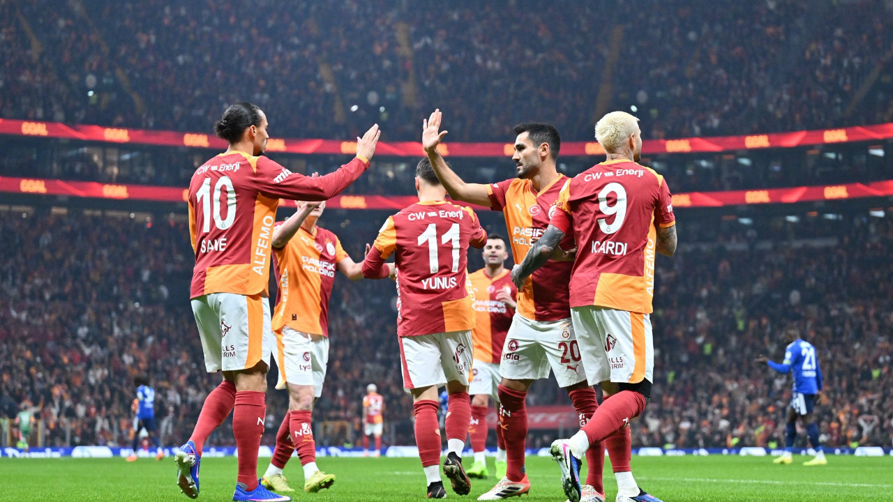 Galatasaray 24,5 milyon euroyu kulübeye gömdü! Sezon sonunda üçü de gidebilir