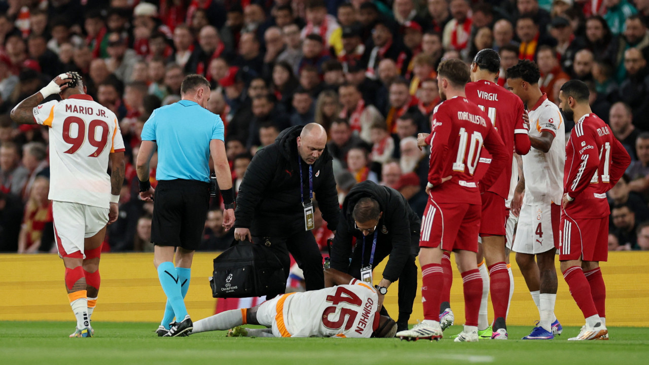 Osimhen sadece kolundan değil dizinden de ameliyat olmuş