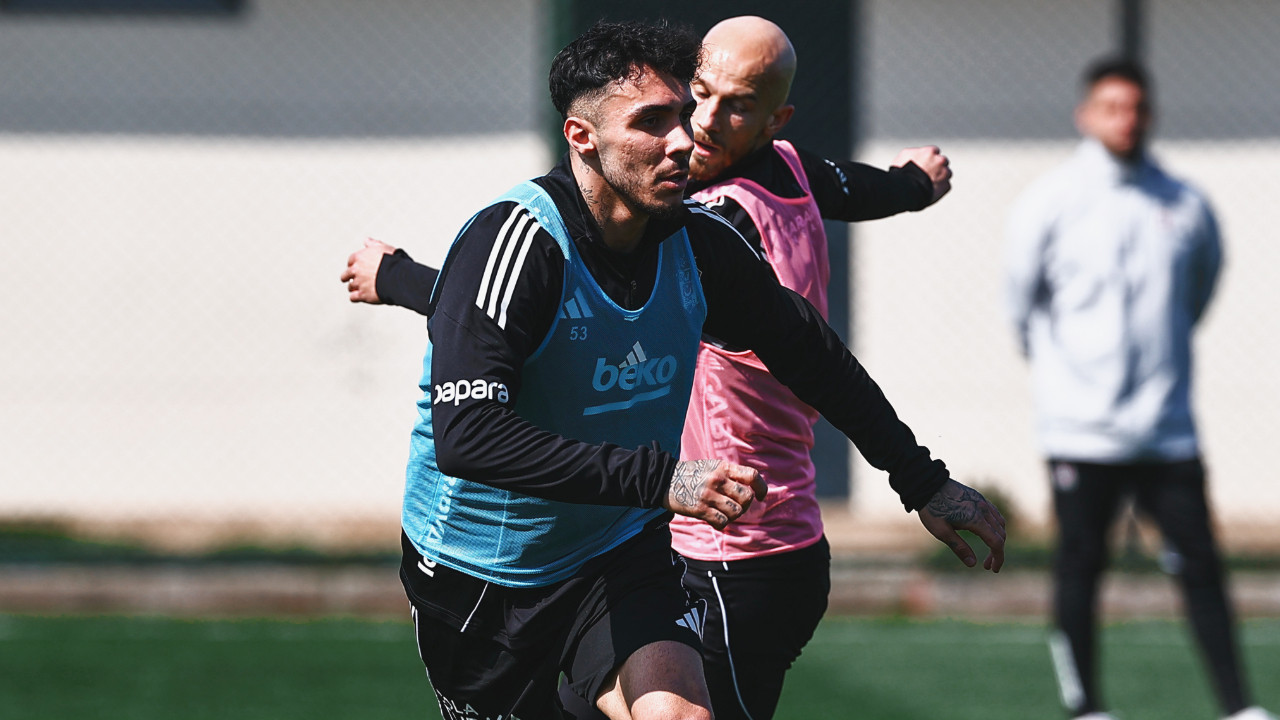 Emirhan Topçu antrenmana çıktı! Milli futbolcu Fenerbahçe derbisine yetişecek