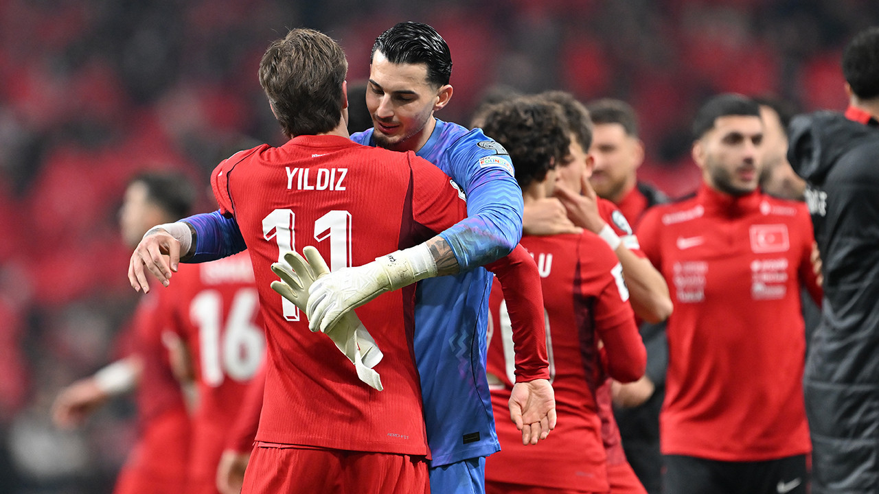 Türkiye-Romanya maçının en rahat oyuncusu Uğurcan Çakır'dı!