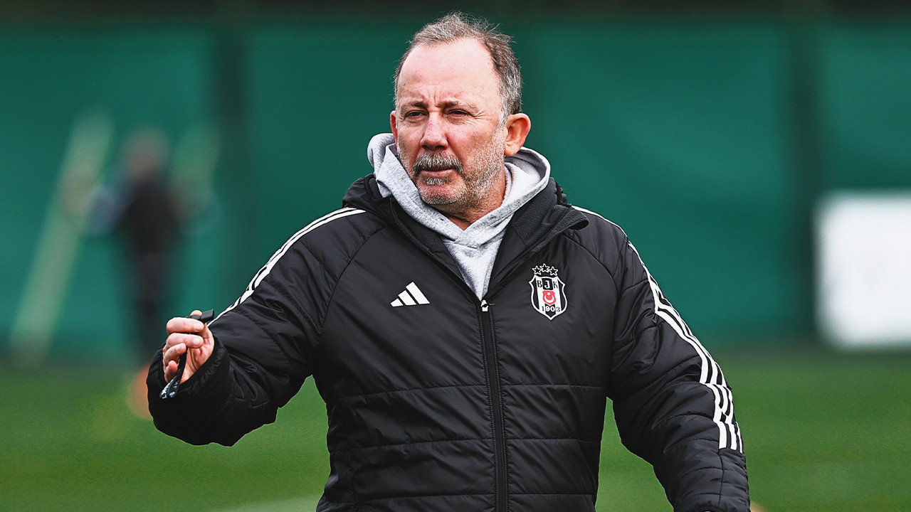 Sergen Yalçın da ne yapacağını bilemedi! 1 formaya 3 talip