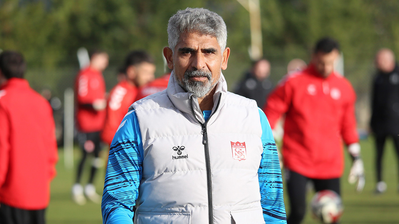 Sivasspor Teknik Direktörü İsmet Taşdemir: Play-off'a girebiliriz