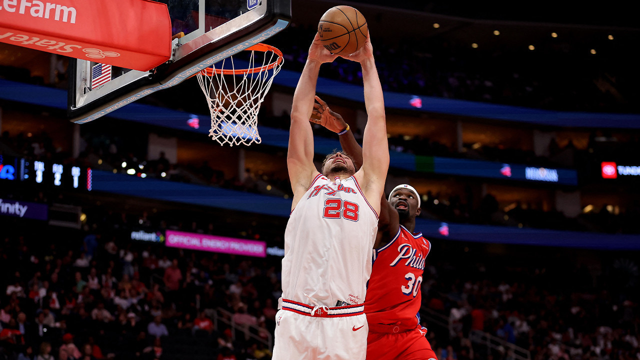 Houston Rocket-Philadelphia 76ers maçında Alperen Şengün'den 8 sayı, 12 ribaunt, 4 asist