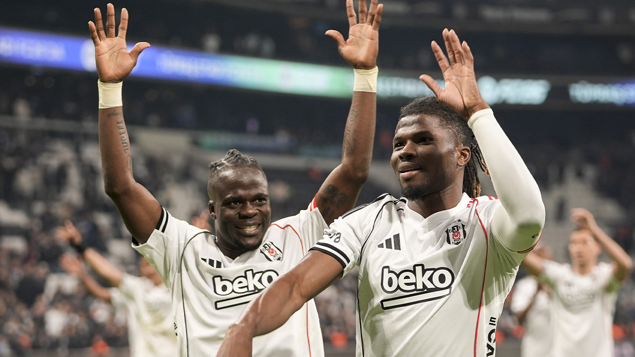 Nihat Kahveci: Beşiktaş'ın normalde 9 minimum 7 oyuncuya ihtiyacı var!