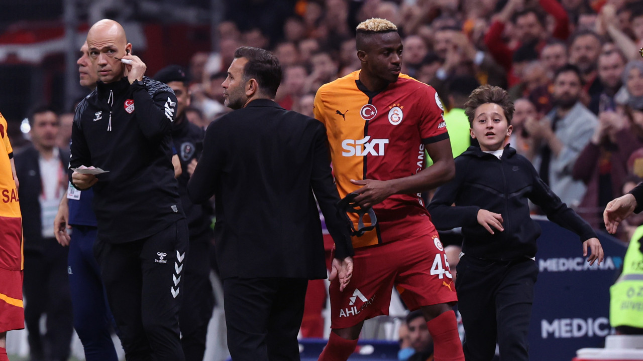 Herkes Okan Buruk'a aynı soruyu soruyor: Osimhen olmayınca B planın da mı olmuyor?