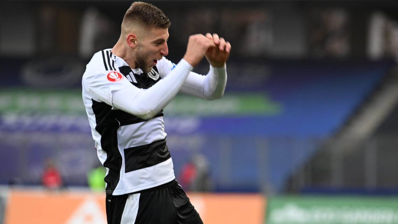 Babası Trabzonspor'da oynamıştı! Beşiktaş 34 maçta 20 gol atan Jovo Lukic'in peşinde