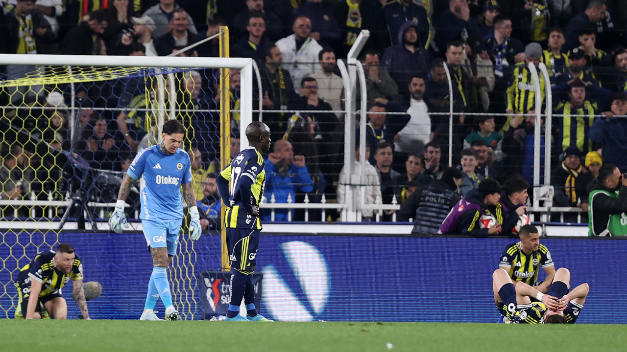 Nihat Kahveci: O kadar kişi varken Ederson oraya niye çıkar?