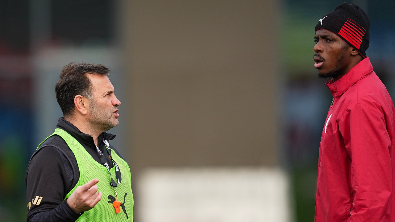 Victor Osimhen Fenerbahçe derbisinde ilk 11'de olacak! Okan Buruk'la özel görüşme