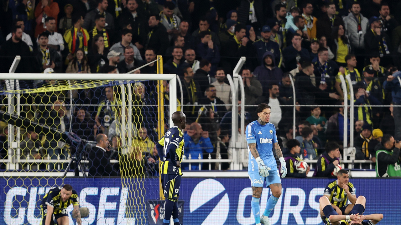 Bir yere gittiği yok Ederson Fenerbahçe'de kalacak!