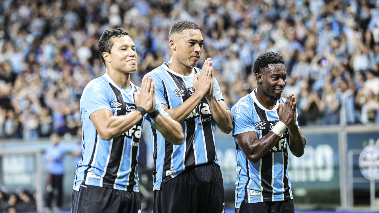 Eski G.Saraylı futbolcu aynı maçta kullandığı 3 penaltıyı da kaçırdı!