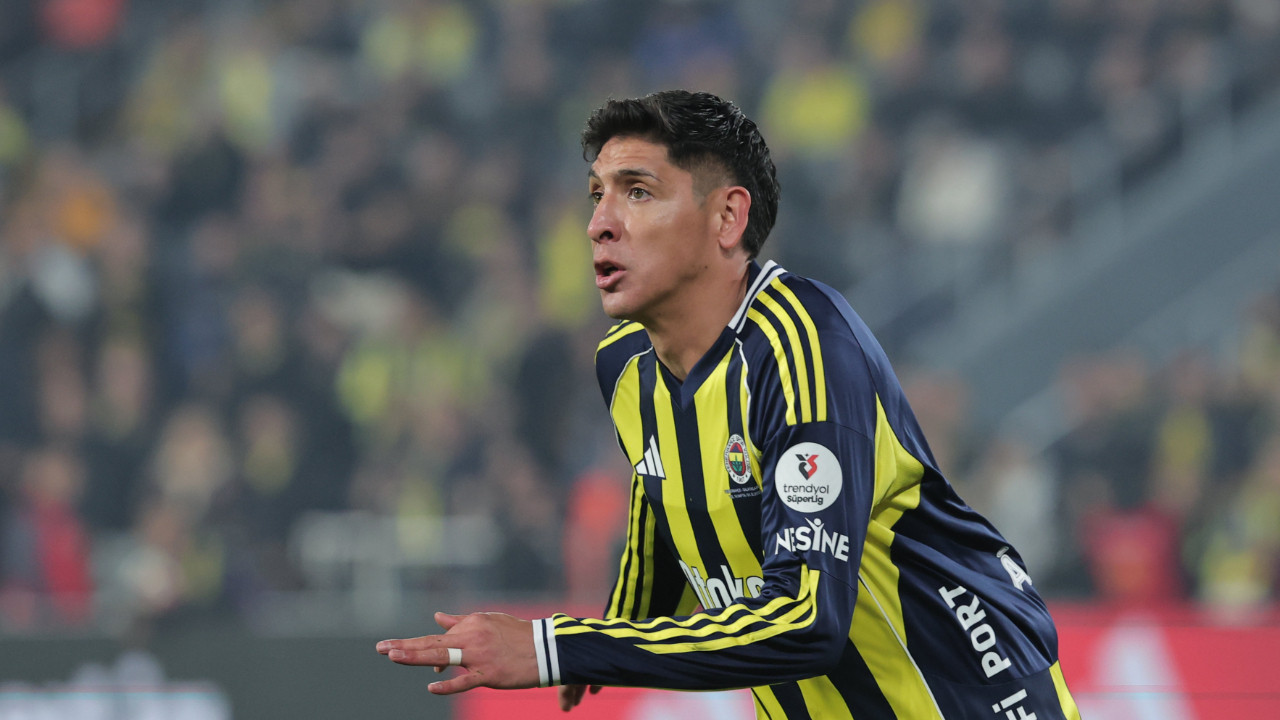 Edson Alvarez'den olay paylaşım! Taraftarlar ile tartışmıştı
